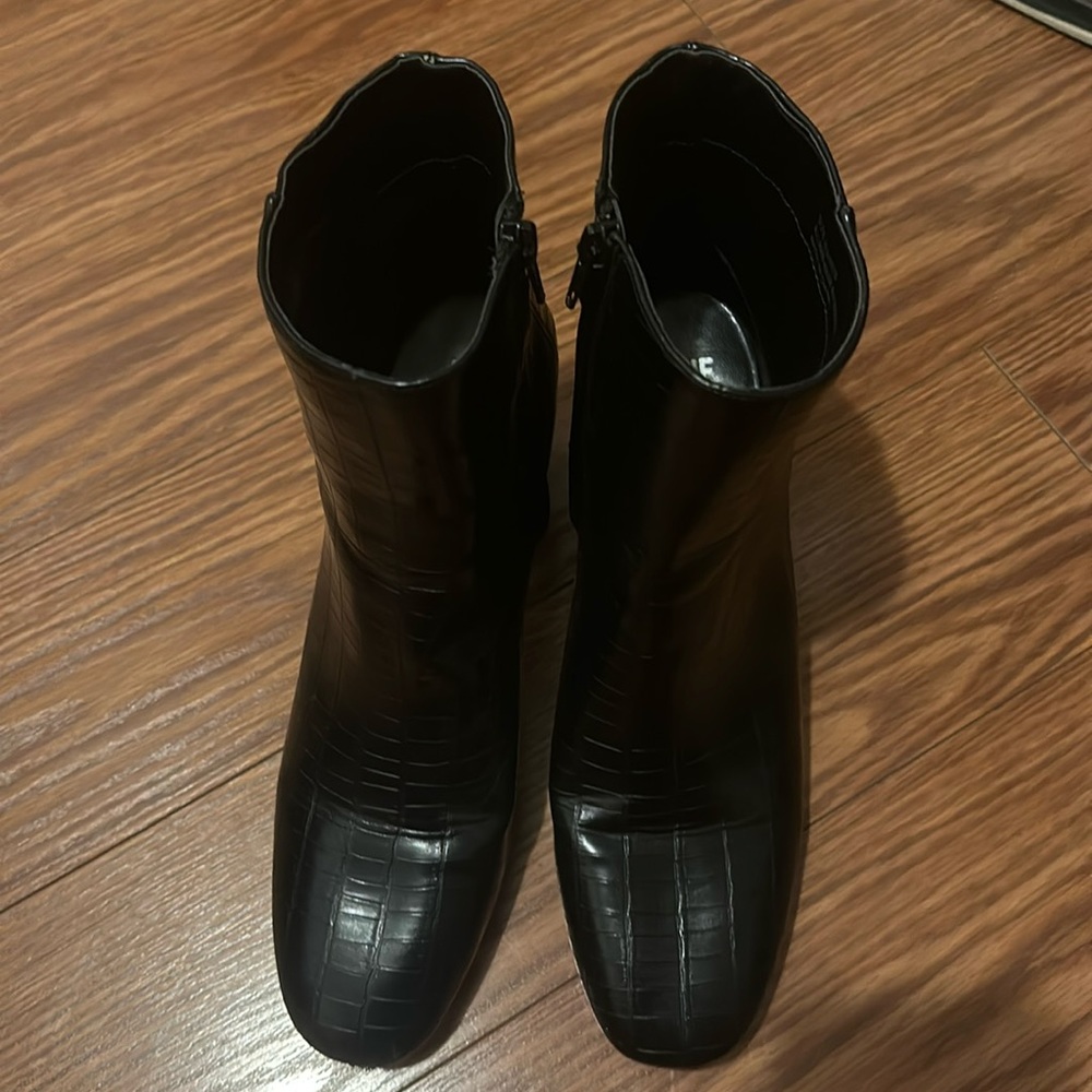 Ankle boots